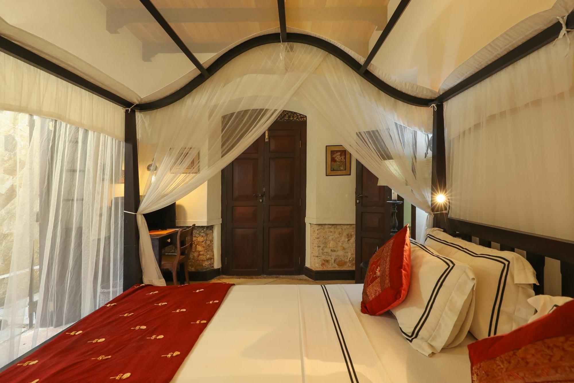 Sergeant House Boutique Villa & Private Beach Unawatuna Bilik gambar
